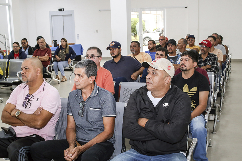 CORPO REUNIÃO COM MOTORISTAS DA SAÚDE 02