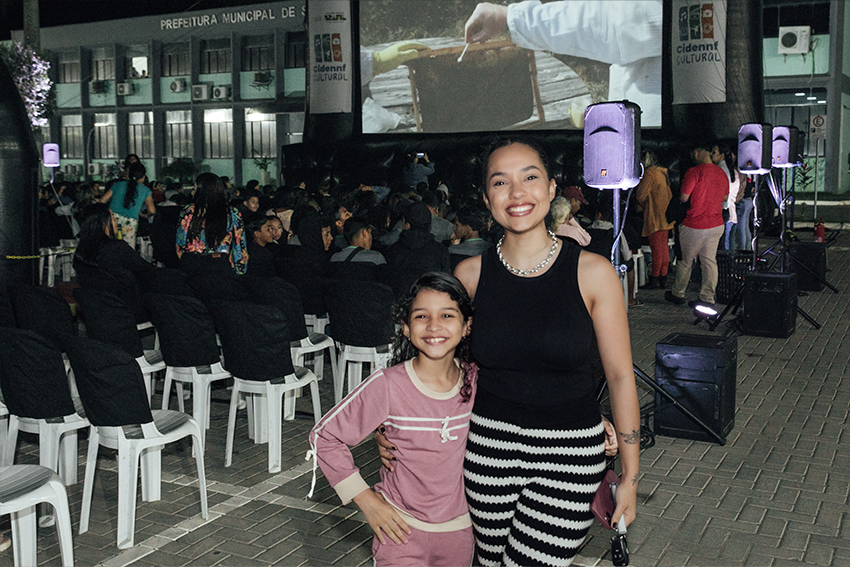 MÃE E FILHA PERSONAGENS CIDENNF