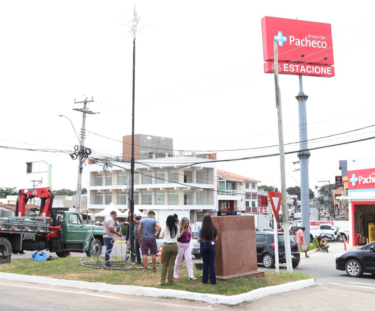 Natal Encantado prefeitura inicia montagem da iluminação ASCOM SFI Wagner Fraga 1