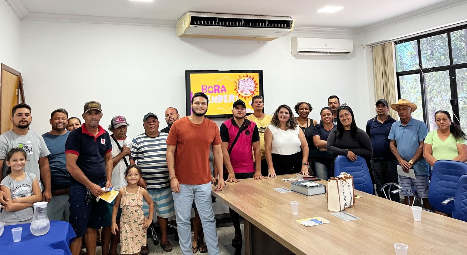 SecTur promove encontro de capacitação para ambulantes da faixa de areia ASCOM SFI 3