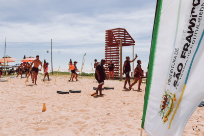 Projeto de esporte itinerante nas praias movimenta manhãs em Guaxindiba neste final de semana
