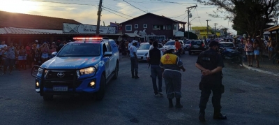 Postura apreende 4 caixas de som, multa dois comércios e notifica um