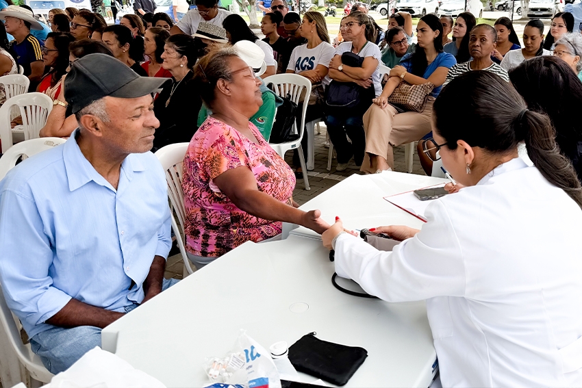 Evento na Praça informa sobre prevenção e conscientização do diabetes