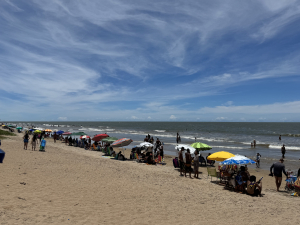 Mais um final de semana de praias cheias em SFI