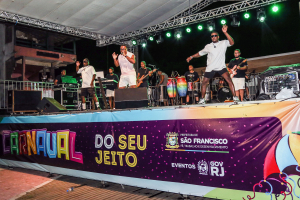 Segunda-feira de Carnaval com muito axé em Santa Clara