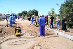 Prefeita visita obras em andamento que ultrapassam R$ 7,5 milhões em investimentos