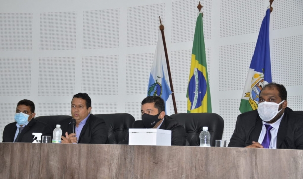 Vice-prefeito participa da abertura do ano legislativo