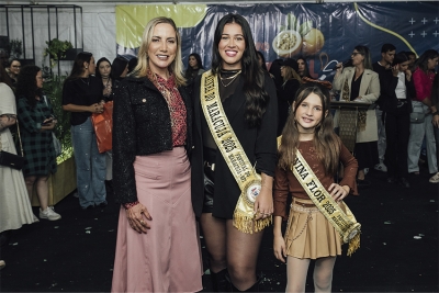 Concurso elege a &quot;Rainha do Maracujá e a &quot;Menina Flor&quot; 2025