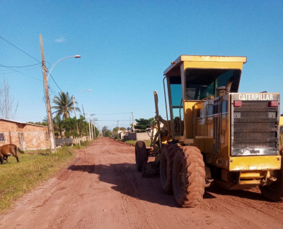 Ações de escoamento de água e recuperação de ruas em Santa Clara