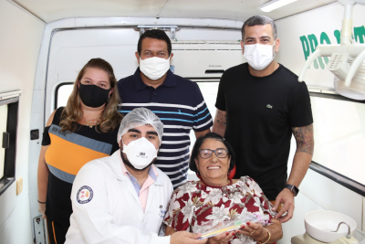 “Sorriso e Vida” realiza nova entrega de próteses dentárias