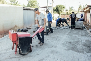 Pavimentação de ruas segue em vários pontos de São Francisco