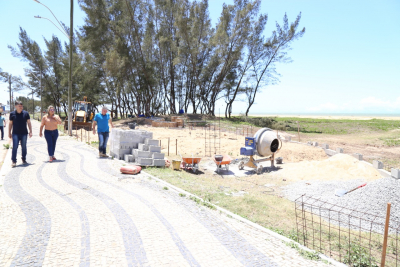 Prefeita visita obras em andamento