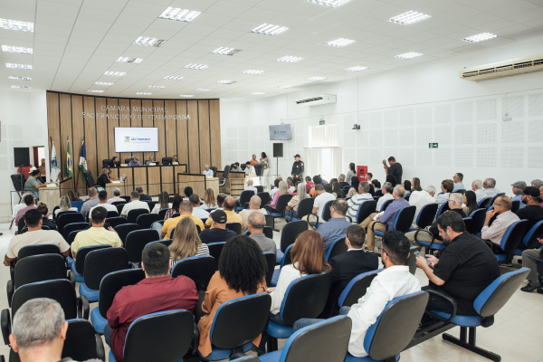 Chamamento público discute sugestões para LDO 2026