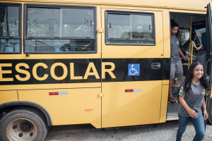Cerca de 4 mil alunos utilizam transporte escolar gratuito na rede municipal de ensino