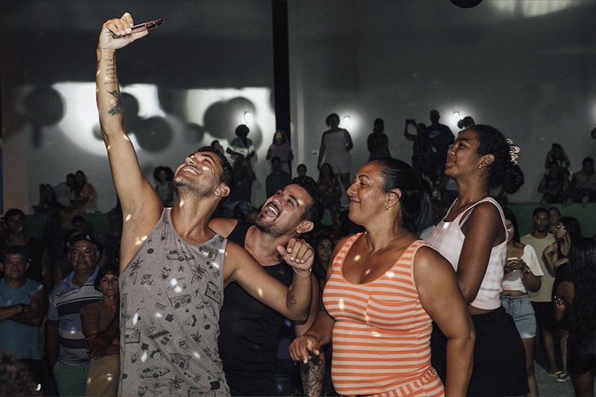 CORPO ESTAÇÃO RETRÔ 1.jpg