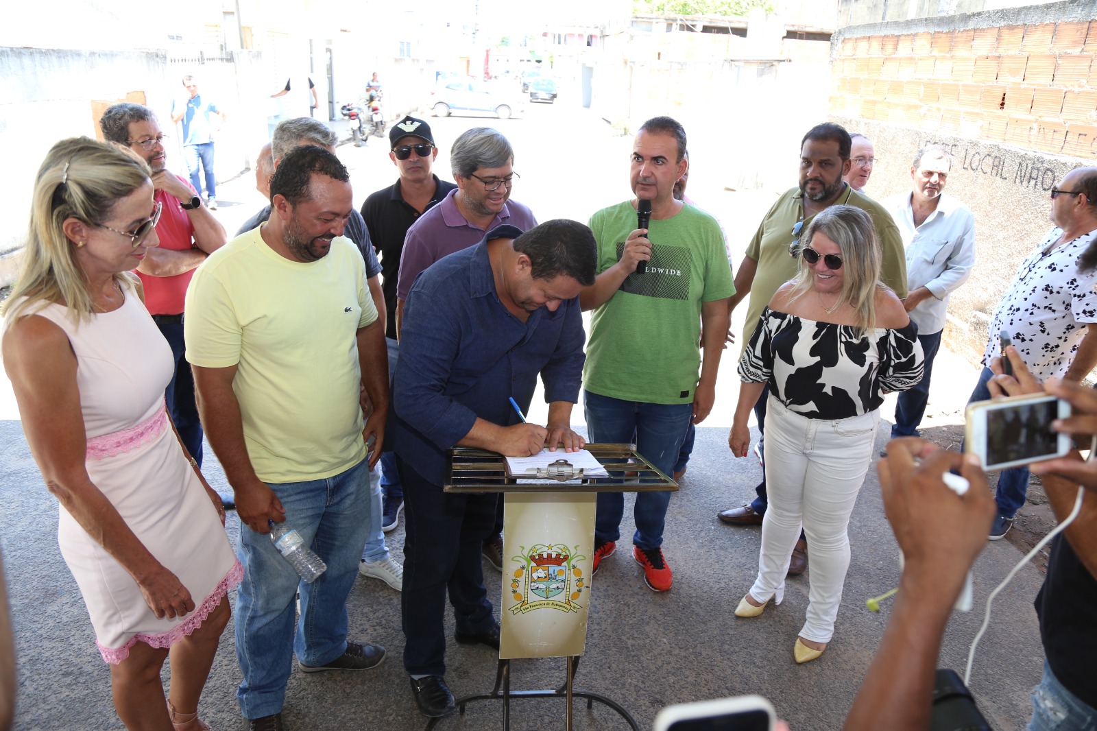 Pavimentação de duas ruas no Centro ASCOM SFI Wagner Fraga 3