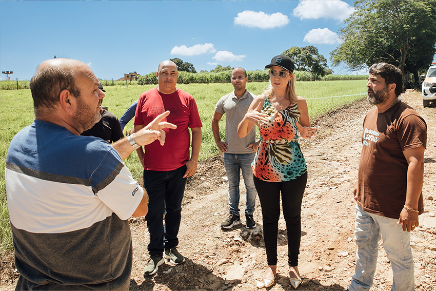 YARA VISITA OBRAS PRAÇA 01