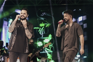 Diego & Victor Hugo encerram 40ª Expoagro com show impecável