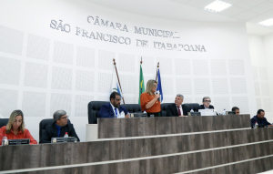 Prefeita Francimara prestigia a 1ª sessão ordinária de 2024 na Câmara de Vereadores