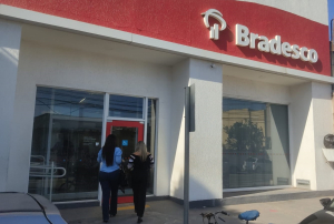 Procon-SFI notifica agências bancárias por demora no atendimento