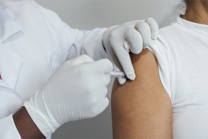 Vacina contra o HPV também está disponível para jovens de 15 a 19 anos