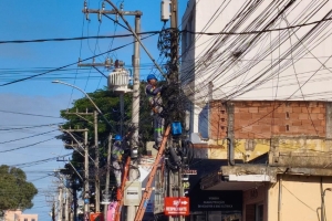 “Operação Limpa Fio” vai retirar cabos de internet sem utilização dos postes