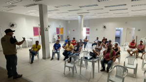 Pescadores de Gargaú recebem orientação sobre adesão ao Serviço de Inspeção Municipal