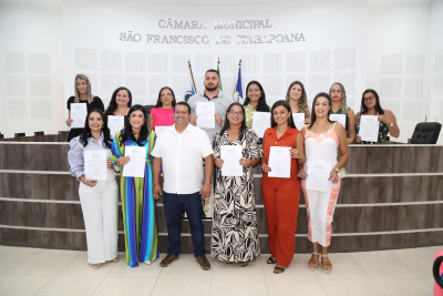 Conselheiros tutelares eleitos em outubro são empossados para mandato até 2027