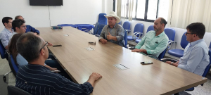 Reitor da UFRRJ se reúne em SFI para tratar de acordo de cooperação técnica com a prefeitura