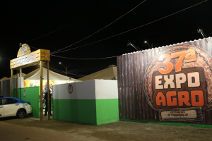 37ª Expoagro: Grupo Duetos e dupla Cristiano Banni &amp; Daniel no segundo dia