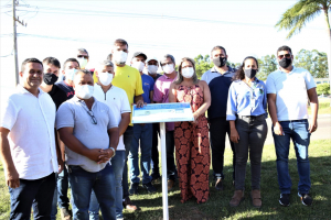 Prefeita lança marco fundamental para obras da rotatória de acesso à rodoviária e anuncia mais obras