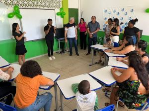 Prefeitura inaugura Sala Bilíngue para surdos em escola do Centro