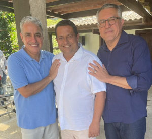 Vice-prefeito participa de encontro com ministro e secretário do Governo Federal