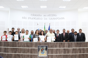 Alunos recebem moção de aplausos pelo melhor resultado da história de SFI na OBMEP