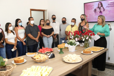 Dia Internacional da Mulher é celebrado em café da manhã com funcionárias da prefeitura