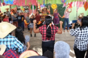 Arraiá do SCFV reuniu cerca de 400 crianças e adolescentes neste sábado (05)