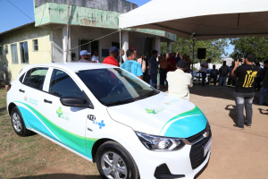 Prefeita entrega veículo 0km para ESF de Buena e anuncia reforma e ampliação do local