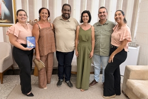 Ex-prefeita de São José do Calçado (ES) faz visita à Prefeitura de SFI e ressalta amor da família por Guaxindiba