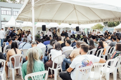 População prestigia a 1ª Feira Qualifica São Francisco