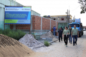Prefeita Francimara visita obras e participa de inauguração e aula do GTR