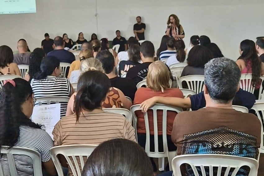 Professores dos Anos Finais participam de formação Continuada na SMECT