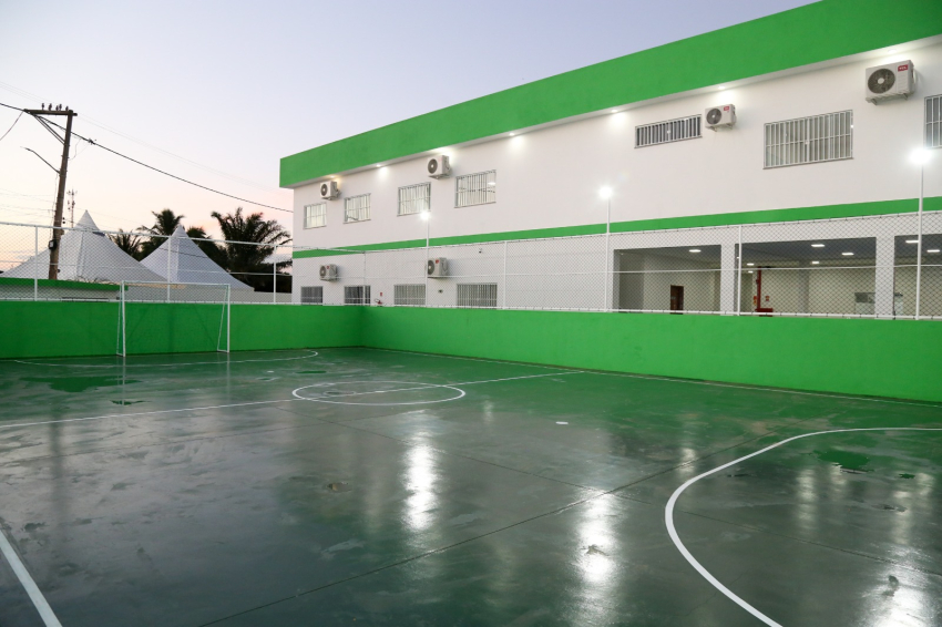 Investimento de mais de R$ 3 milhões: prefeita inaugura Escola Décio Machado, em Barra do Itabapoana