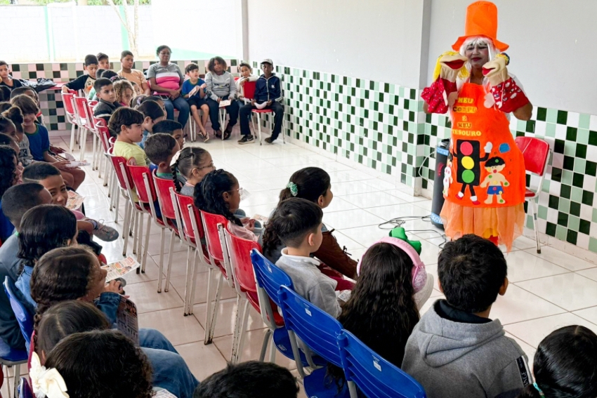 “Maio Laranja” é tema de palestras para alunos de escolas da rede municipal