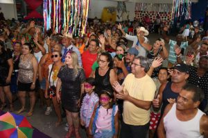 Baile de Carnaval do Centro de Convivência da 3ª Idade no sábado (24), no Praia Clube Guaxindiba