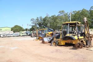 Prefeitura vende quase 70% dos veículos durante leilão público