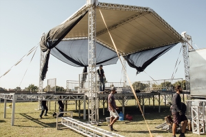 Últimos preparativos para abertura do 37º Festival do Maracujá