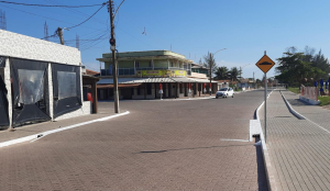 Sinalização da Orla de Guaxindiba para garantir segurança dos pedestres