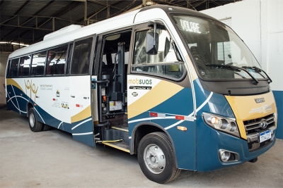 Prefeitura recebe ônibus que reforçará os serviços sociais