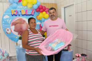 Ação da SMTDH entrega Kit Bebê a gestantes assistidas pelo Cras de Praça