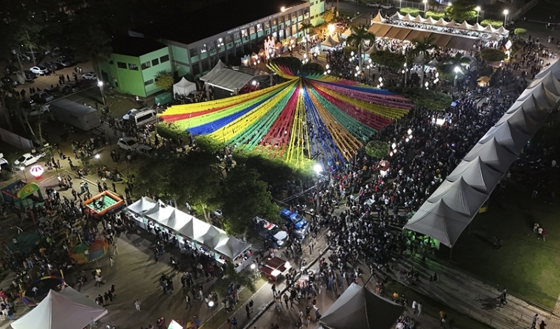 Apresentação de quadrilhas juninas e muita música na programação da Rancheirada